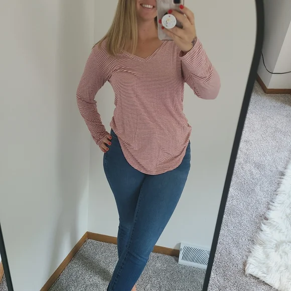 Old Navy Striped Pink And White V-Neck Long Sleeve Top - Picture 2 of 13